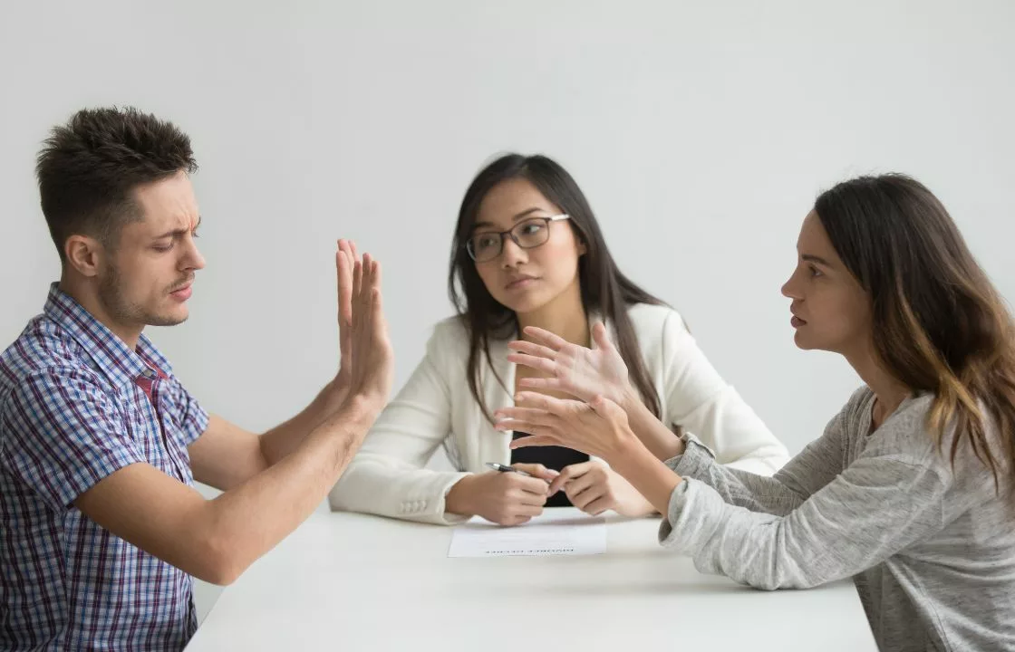 Image of couple arguing in family mediation Dorset