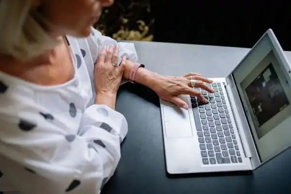 Image of woman attending online mediation Dorset services from Barker Mediation